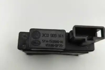 Peça sobressalente para automóvel em segunda mão antena por skoda octavia iii combi 5e5 (2012-2020) referências oem iam 3c0909141,5fa-745686-00  