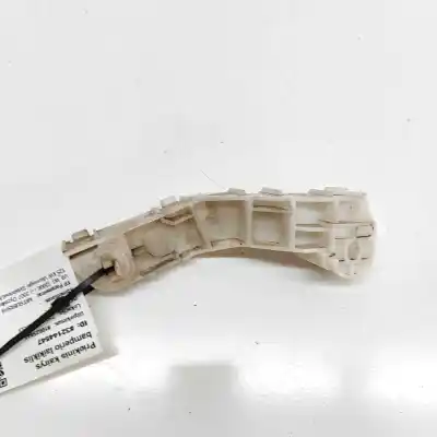 Автозапчасти б/у кронштейн левого переднего бампера за MITSUBISHI PAJERO II (V3_W) 3.2 DID 4WD ссылки OEM IAM 6400A593  