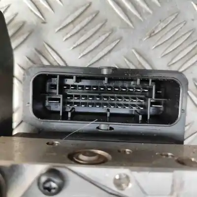Pezzo di ricambio per auto di seconda mano pompa abs per kia cee\´d hatchback cd (2021-..) hatchback riferimenti oem iam 58900-j7fd0,j7589-38600,61589-43200  