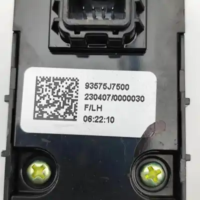 Second-hand car spare part rear left power window switch for kia cee\´d hatchback cd (2021-..) hatchback oem iam references 93575-j7500  