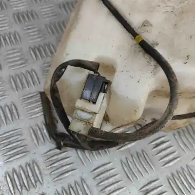 Peça sobressalente para automóvel em segunda mão depósito do limpa vidros por mitsubishi pajero ii (v3_w) 3.2 did 4wd referências oem iam 8260a105,hlc-37055  