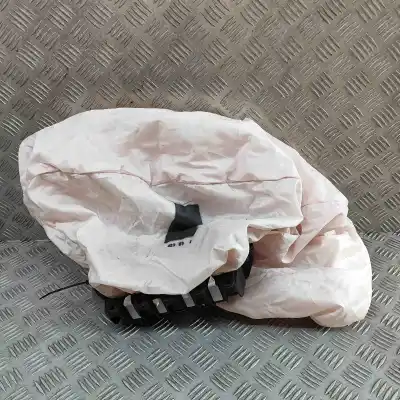 Pezzo di ricambio per auto di seconda mano Air Bag Anteriore Destro per BMW X1 F48 (2014-2022) Riferimenti OEM IAM 9296848  