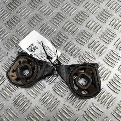 Peça sobressalente para automóvel em segunda mão Carcaça Do Radiador por KIA CEE\´D HATCHBACK CD (2021-..) Hatchback Referências OEM IAM 25333-M6000  