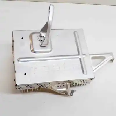 Second-hand car spare part sound amplifier for tesla model 3 (2018-..) sedan oem iam references 1079748-00-e  