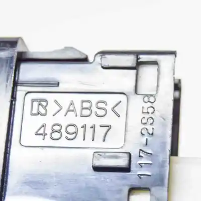 Pezzo di ricambio per auto di seconda mano interruttore blocco porte per toyota hilux vii pick-up _n1_, _n2_, _n3_ (2004-..) pick-up riferimenti oem iam r489117,489117  