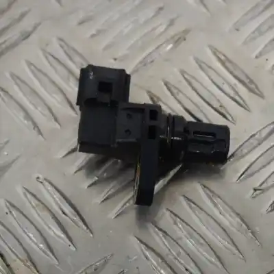Second-hand car spare part Camshaft Position Sensor for MAZDA 2 DE (2007-2015) OEM IAM references ZJ01-18-230  