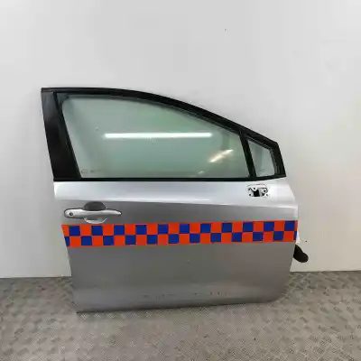 Peça sobressalente para automóvel em segunda mão Porta Dianteira Direita por TOYOTA COROLLA ESTATE _E21_ (2019-..) Estate Referências OEM IAM 67001-02550  