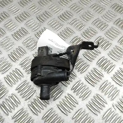 Автозапчастина б/у ВОДЯНА БОМБА для MERCEDES-BENZ C CABRIO A205 (2016-..) Cabrio Посилання на OEM IAM A2118350364  