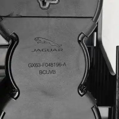 Автозапчастина б/у центральний підставник для jaguar f-pace x761 (2015-..) off-road посилання на oem iam gx63-f048196-a  