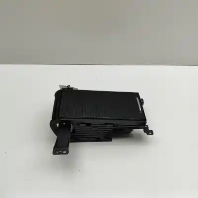 Автозапчастина б/у центральний підставник для jaguar f-pace x761 (2015-..) off-road посилання на oem iam gx63-f048196-a  