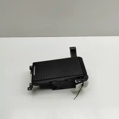Pezzo di ricambio per auto di seconda mano Vassoio sottobicchiere centrale per JAGUAR F-PACE X761 (2015-..) Off-road Riferimenti OEM IAM GX63-F048196-A  