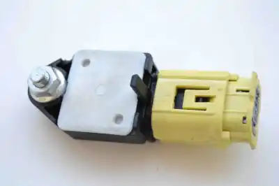 Pezzo di ricambio per auto di seconda mano Sensore Urto / Impatto per LEXUS IS II GSE2_, ALE2_, USE2_ (2005-2013) Riferimenti OEM IAM 89831-02020  