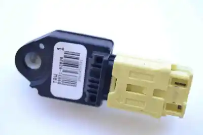 Автозапчастина б/у датчик зіткнення / удару для lexus is ii gse2_, ale2_, use2_ (2005-2013) посилання на oem iam 89831-02020  