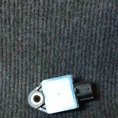 Автозапчастина б/у датчик зіткнення / удару для kia cee\´d hatchback ed (2006-2012) посилання на oem iam 95920-2h000  