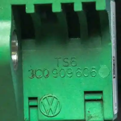 Second-hand car spare part collision / impact sensor for volkswagen passat variant b6 3c5 (2005-2011) estate oem iam references 3c0909606  