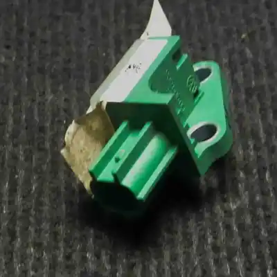 Автозапчасти б/у датчик столкновения / удара за VOLKSWAGEN PASSAT VARIANT B6 3C5 (2005-2011) Estate ссылки OEM IAM 3C0909606  