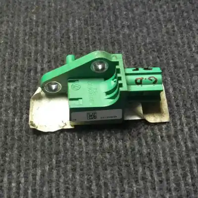 Автозапчастина б/у датчик зіткнення / удару для VOLKSWAGEN PASSAT VARIANT B6 3C5 (2005-2011) Estate Посилання на OEM IAM 3C0909606  