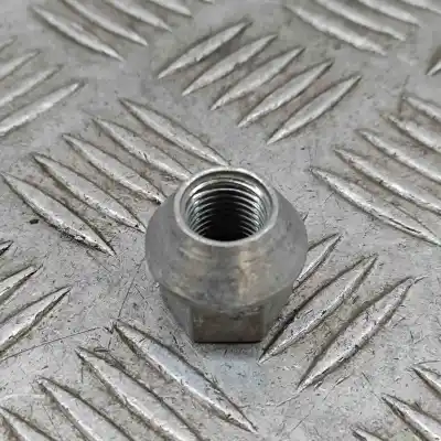 Pezzo di ricambio per auto di seconda mano set bulloni ruota per tesla model 3 (2018-..) sedan riferimenti oem iam 1027002-00-b  