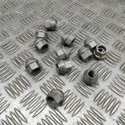 Pezzo di ricambio per auto di seconda mano set bulloni ruota per tesla model 3 (2018-..) sedan riferimenti oem iam 1027002-00-b  