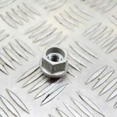 Автозапчастина б/у набір болтів колеса для tesla model s (2012-..) hatchback посилання на oem iam 1027011-00-a  