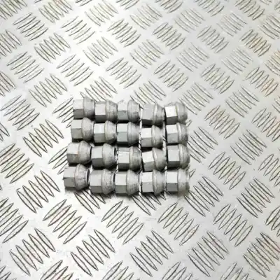 Second-hand car spare part wheel bolt set for tesla model y (2019-..) off-road oem iam references   