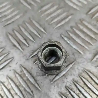 Pezzo di ricambio per auto di seconda mano set bulloni ruota per tesla model y (2019-..) off-road riferimenti oem iam 1027002-00-b  