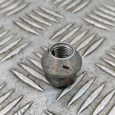 Peça sobressalente para automóvel em segunda mão jogo de parafusos de roda por tesla model y (2019-..) sedan referências oem iam 1027002-00-b  