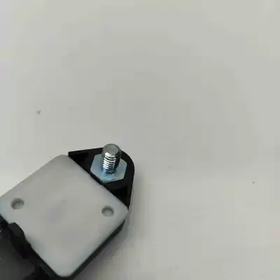 Piesă de schimb auto la mâna a doua senzor de coliziune / impact pentru lexus is ii gse2_, ale2_, use2_ (2005-2013) referințe oem iam 89831-02020  