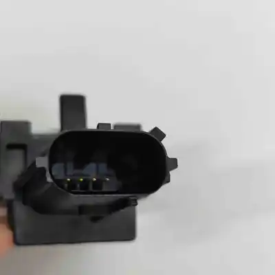 Pezzo di ricambio per auto di seconda mano sensore urto / impatto per toyota hilux vii pick-up _n1_, _n2_, _n3_ (2004-..) pick-up riferimenti oem iam 89831-0w050  