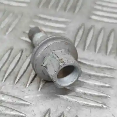 Pezzo di ricambio per auto di seconda mano set bulloni ruota per opel mokka (2020-..) off-road riferimenti oem iam 9817024580  