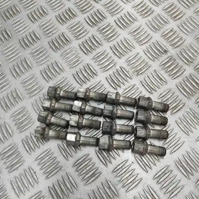 Автозапчастина б/у набір болтів колеса для audi q2 ga (2016-..) off-road посилання на oem iam wht002437  