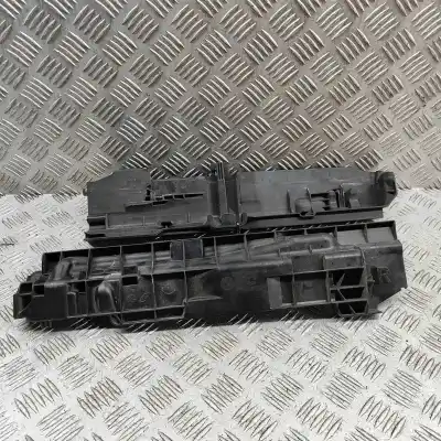 Piesă de schimb auto la mâna a doua Carcasa Radiatorului pentru BMW 3 E90 (2004-2011) Sedan Referințe OEM IAM 7524912,7524914  