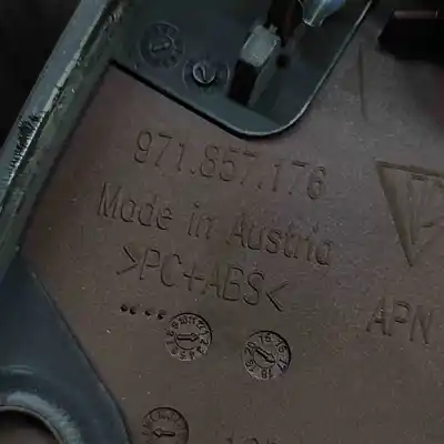 Recambio de automóvil de segunda mano de adorno lateral del salpicadero para porsche panamera 971 (2016-..) hatchback referencias oem iam 971857176  