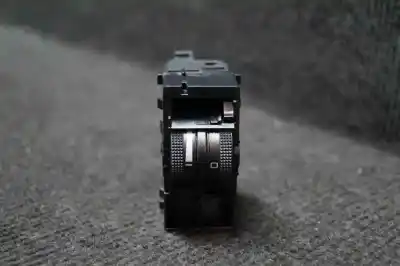 Pezzo di ricambio per auto di seconda mano PEZZI VARI per SEAT LEON (1P1)  Riferimenti OEM IAM 5P0919094A  