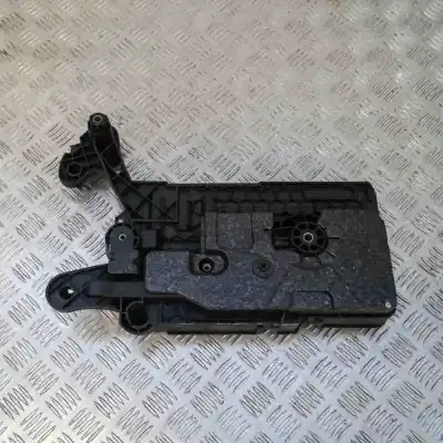 Автозапчастина б/у коробка акумулятора для AUDI A3 LIMOUSINE 8VS, 8VM (2013-2020) Посилання на OEM IAM 5Q0915321E  