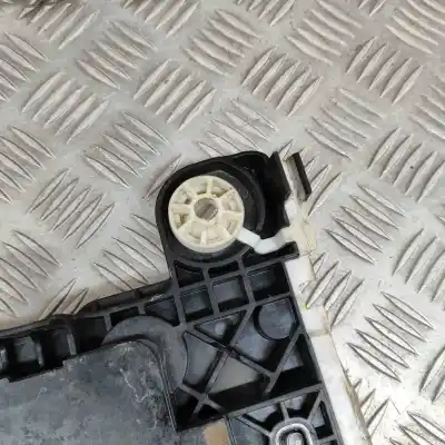 Peça sobressalente para automóvel em segunda mão caixa de bateria por bmw f40 (2019-..) hatchback referências oem iam 9387574  