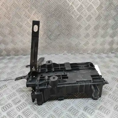 Автозапчастина б/у коробка акумулятора для opel mokka / mokka x (2012-..) off-road посилання на oem iam 95933269  