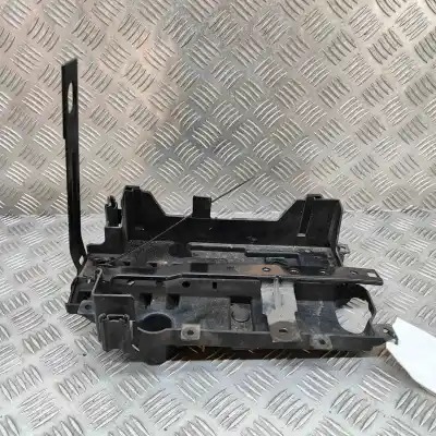 Автозапчастина б/у коробка акумулятора для opel mokka / mokka x (2012-..) off-road посилання на oem iam 95933269  