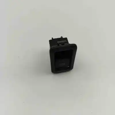 Pièce détachée automobile d'occasion Bouton De Hayon pour AUDI Q3 F3 (2018-..) Off-road Références OEM IAM 83A959829  