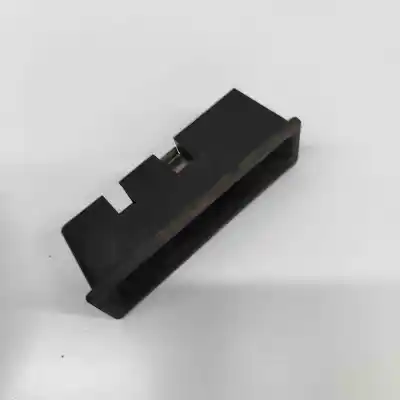 Автозапчасти б/у кнопка багажника за audi q7 4l (2006-2015) ссылки oem iam 8p4827574  