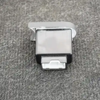 Pezzo di ricambio per auto di seconda mano connettore usb per kia cee\´d jd (2012-2018) riferimenti oem iam 96120-a2000  