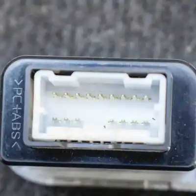 Pezzo di ricambio per auto di seconda mano connettore usb per kia cee\´d jd (2012-2018) riferimenti oem iam 96120-a2000  