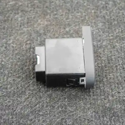 Pezzo di ricambio per auto di seconda mano connettore usb per kia cee\´d jd (2012-2018) riferimenti oem iam 96120-a2000  