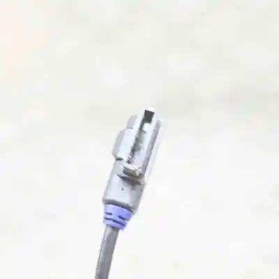 Pezzo di ricambio per auto di seconda mano connettore usb per audi a4 8k2, b8 (2007-2015) riferimenti oem iam 4f0051510k  