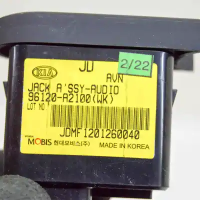Pezzo di ricambio per auto di seconda mano connettore usb per kia cee\´d jd (2012-2018) riferimenti oem iam 96120-a2100wk,96120-a2100  