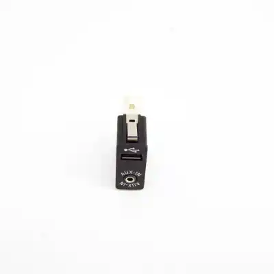 Second-hand car spare part USB CONNECTOR for BMW X3 F25  OEM IAM references 9237653  