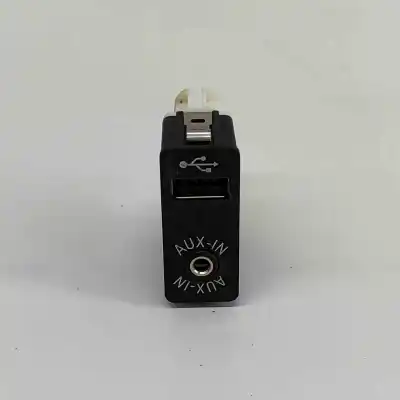 Second-hand car spare part Usb Connector for BMW 1 COUPE E82 (2006-2013) OEM IAM references 9237653  