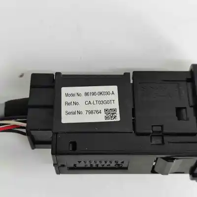 Pezzo di ricambio per auto di seconda mano connettore usb per toyota hilux vii pick-up _n1_, _n2_, _n3_ (2004-..) pick-up riferimenti oem iam 86190-0k030,86190-0k030-a  