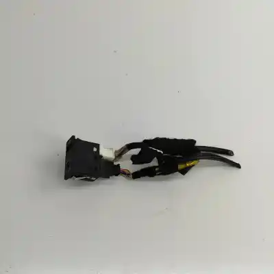 Pezzo di ricambio per auto di seconda mano connettore usb per bmw x6 e71, e72 (2007-2014) riferimenti oem iam 9237654  