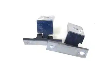 Second-hand car spare part left front door hinge for bmw x6 e71, e72 (2007-2014) oem iam references 7068077,7068073  